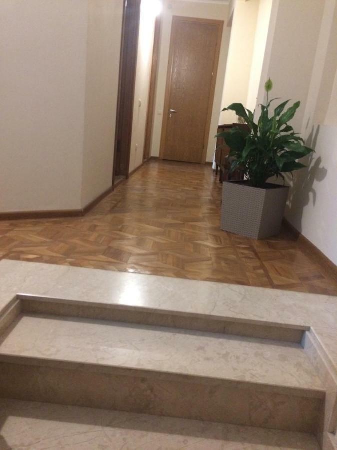 Гостевой Дом Уютный в Старом Батуми Экстерьер фото